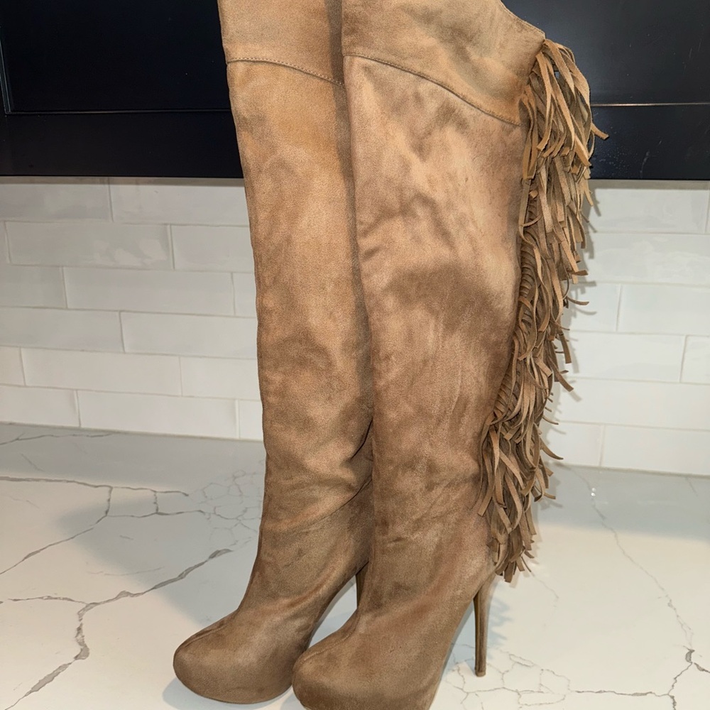 Jeffery Campbell Fringe Suede Knee-High Boots - Tan size US women’s 8